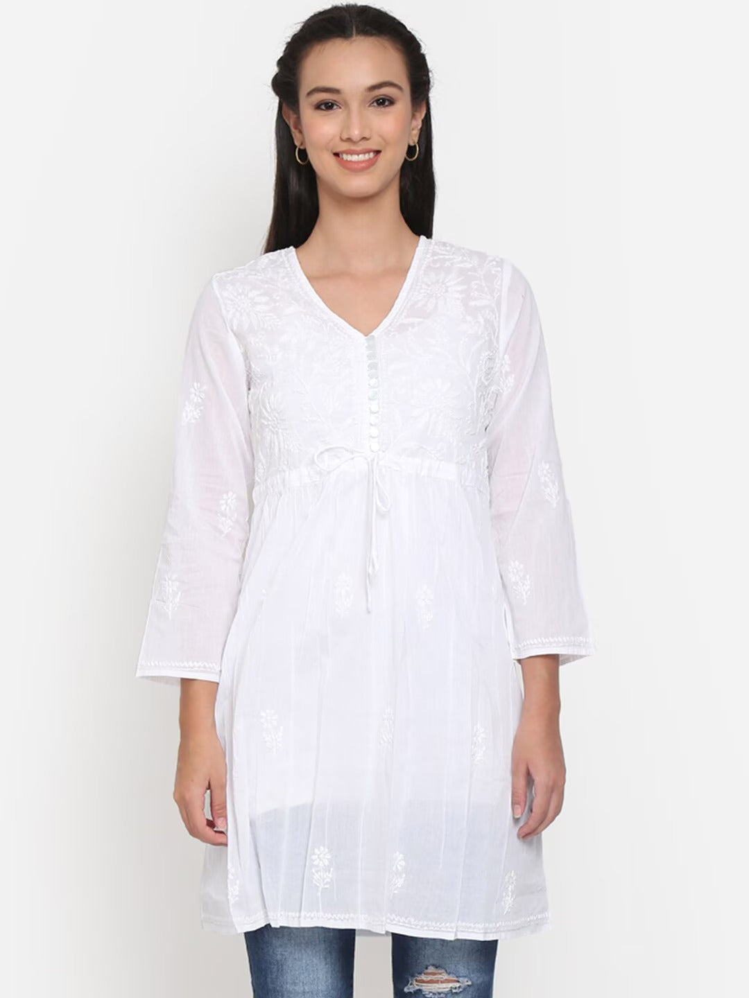 Dobby cotton nyra dyeble chikankari kurti (#2540) - Vogue N Trends - Buy  the lucknowi chikankari online at lowest prices!!!